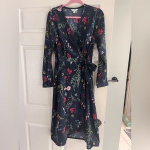 Time & Tru wrap floral dress. NWT never worn